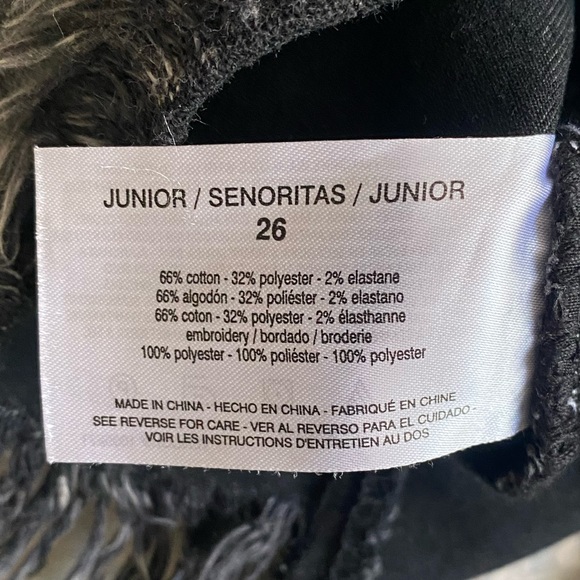 WILLIAM RAST “Perfect Shorts” with Flower Embroidery - Picture 6 of 7